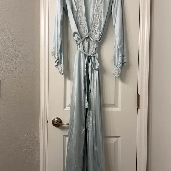 Luxurious Sky Blue Lace Trim Robe